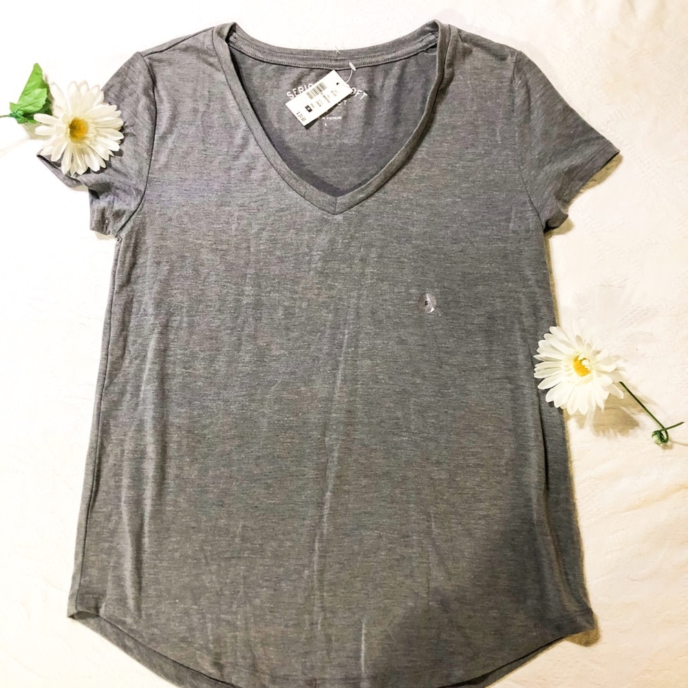 Aeropostale Seriously Soft gray V neck tee